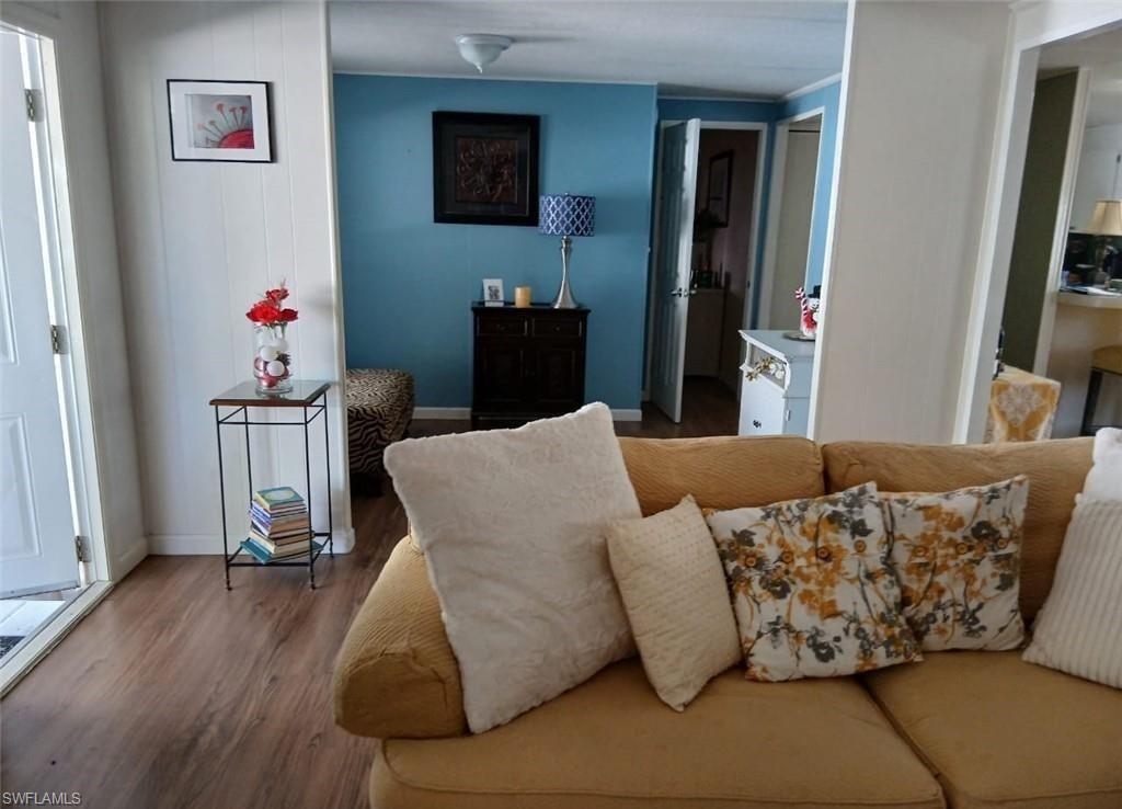 2105 Cypress Ct Property Photo 3