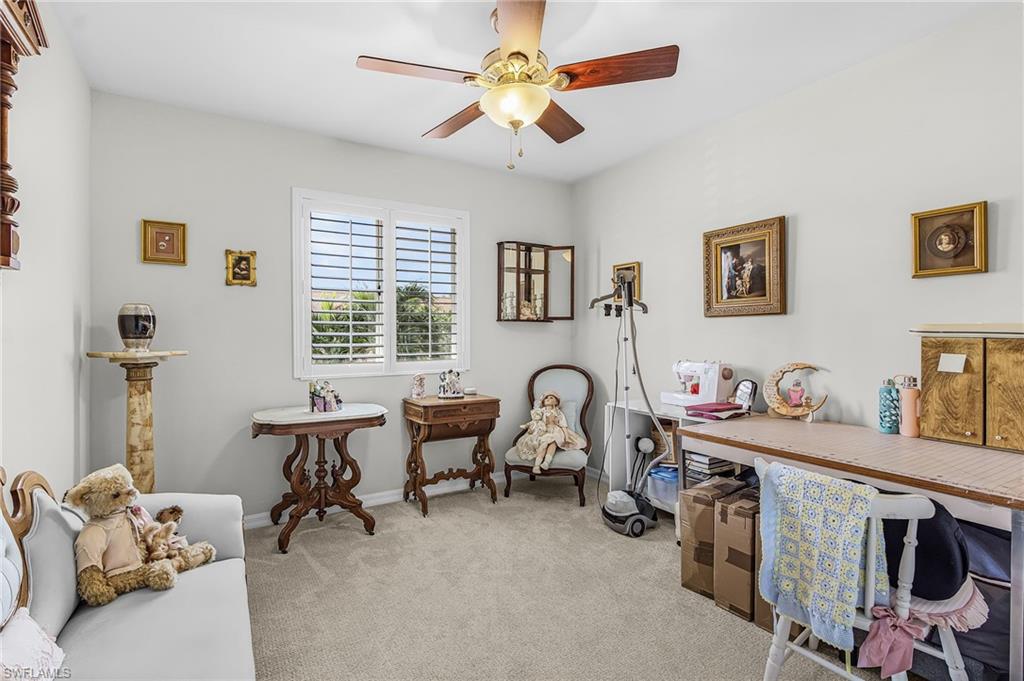 2425 Laurentina Ln Property Photo 18