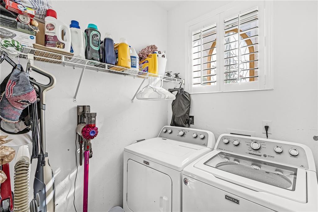 2425 Laurentina Ln Property Photo 20