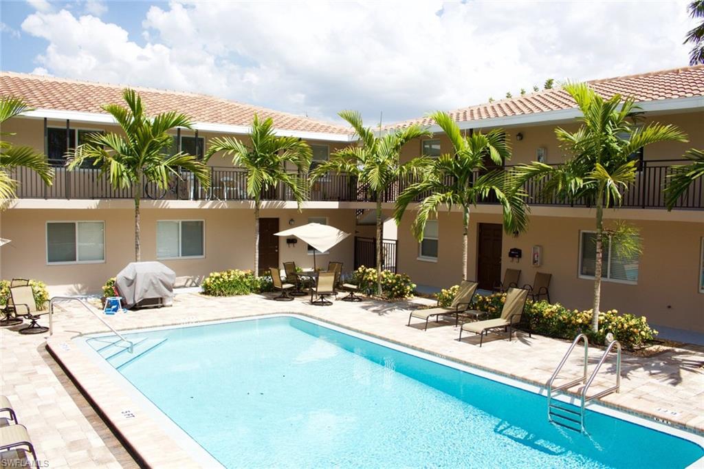 2102 Alamanda Dr Penthouse B Property Photo 3