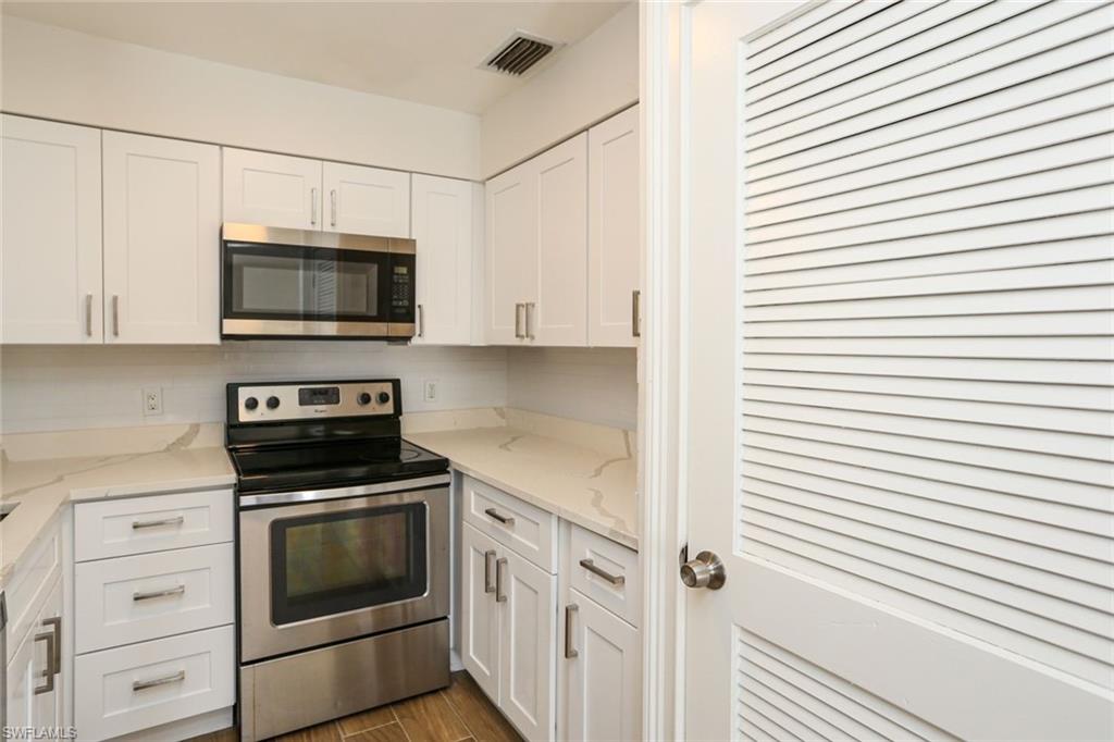 2102 Alamanda Dr Penthouse B Property Photo 8