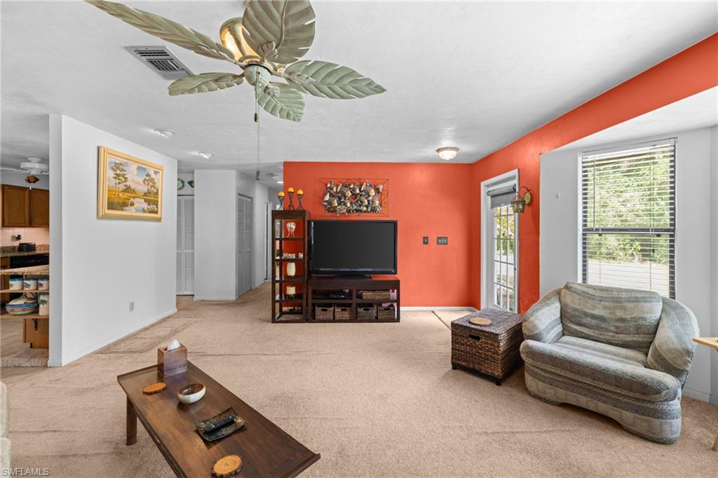 191 4th St Ne Property Photo 9