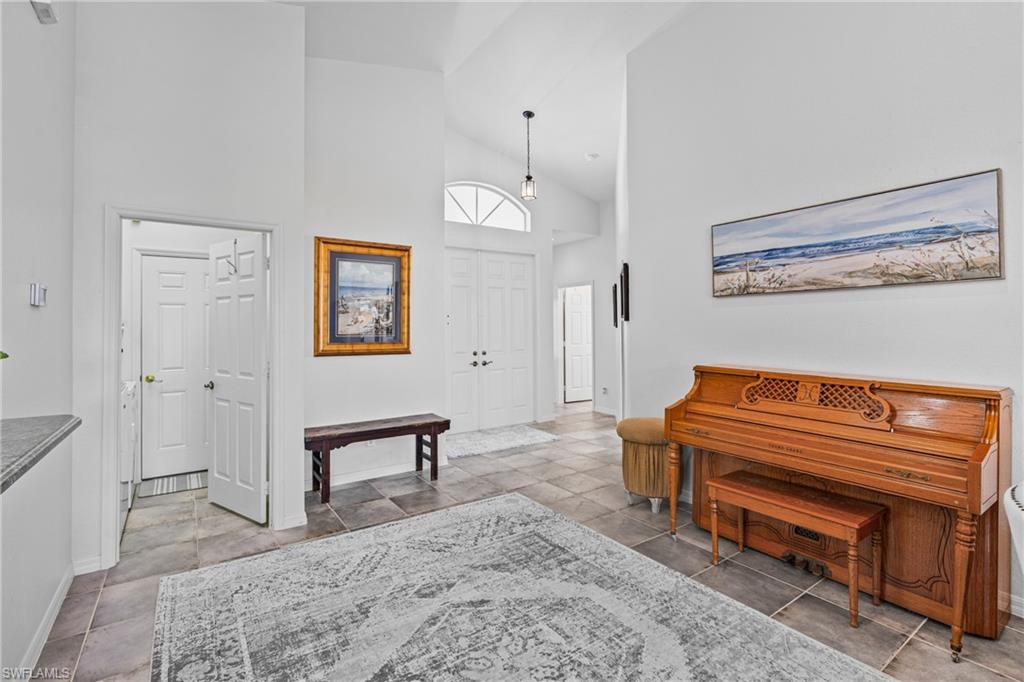 9290 Springview Loop Property Photo 4