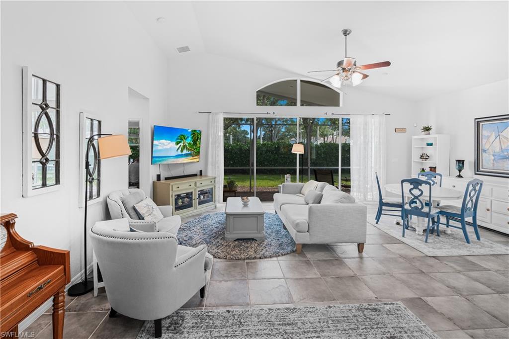 9290 Springview Loop Property Photo 6