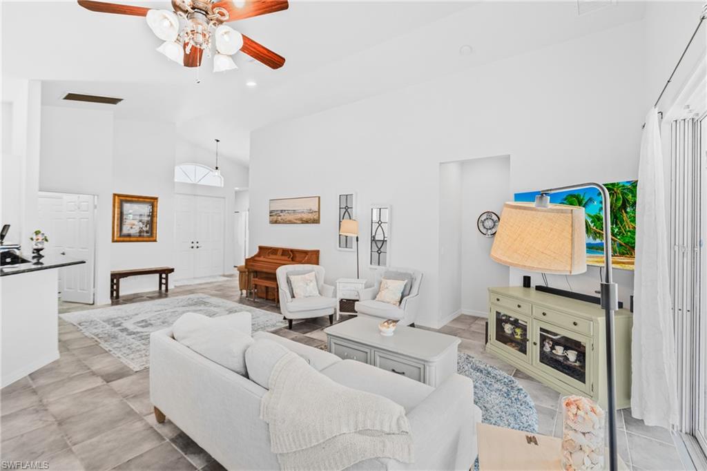 9290 Springview Loop Property Photo 9