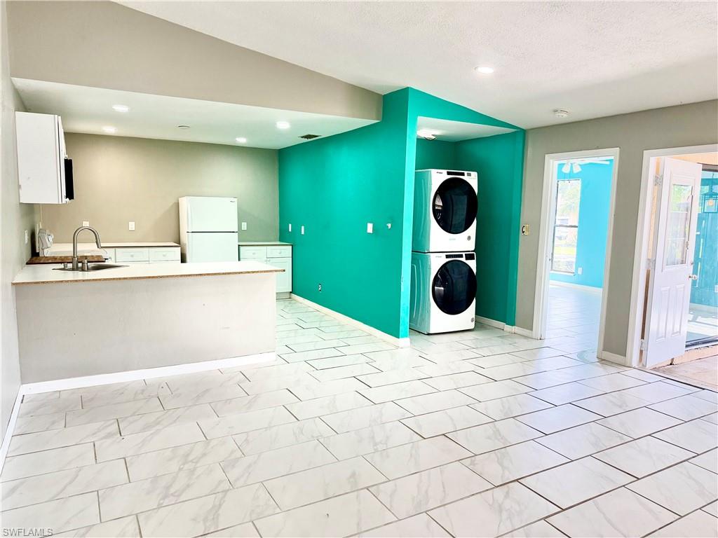 6336 Royal Woods Dr B Property Photo 6