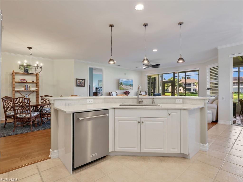 882 Carrick Bend Cir 102 Property Photo 14