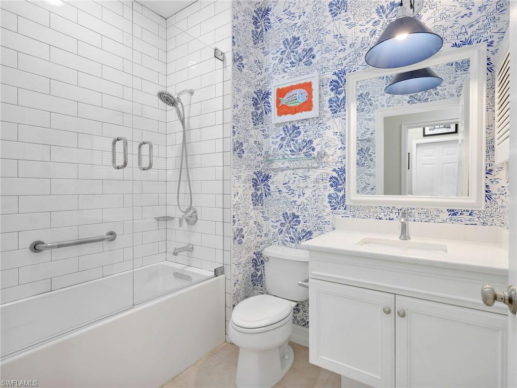 882 Carrick Bend Cir 102 Property Photo 32
