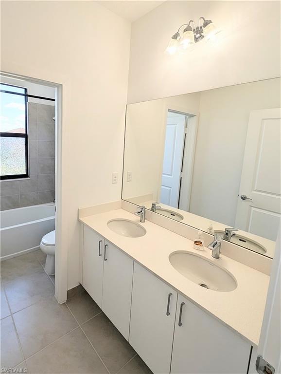 5601 Cobalto Way Property Photo 5