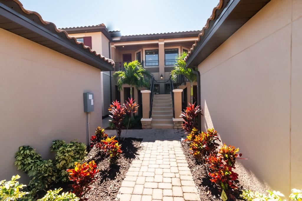 9402 Pocida Ct 201 Property Photo 2