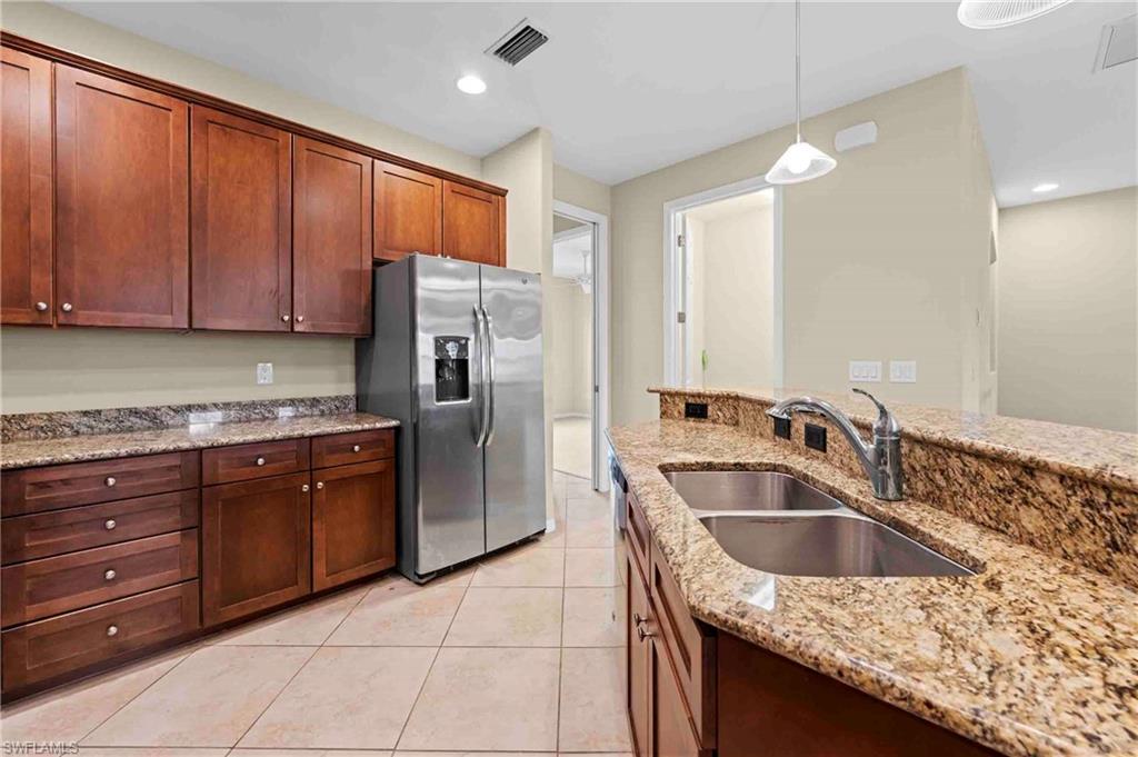 9050 Capistrano St N 4102 Property Photo 11