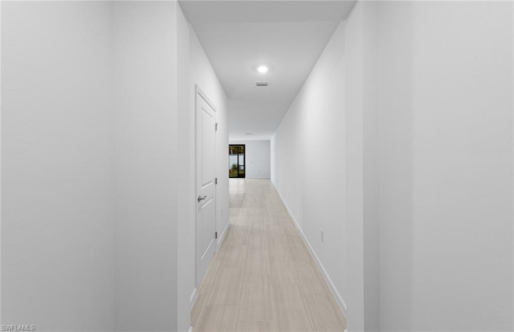 27806 Solis Grande Dr Property Photo 5