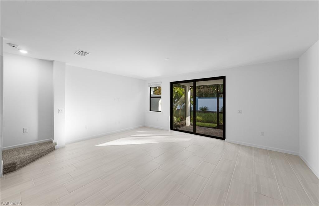 27806 Solis Grande Dr Property Photo 11