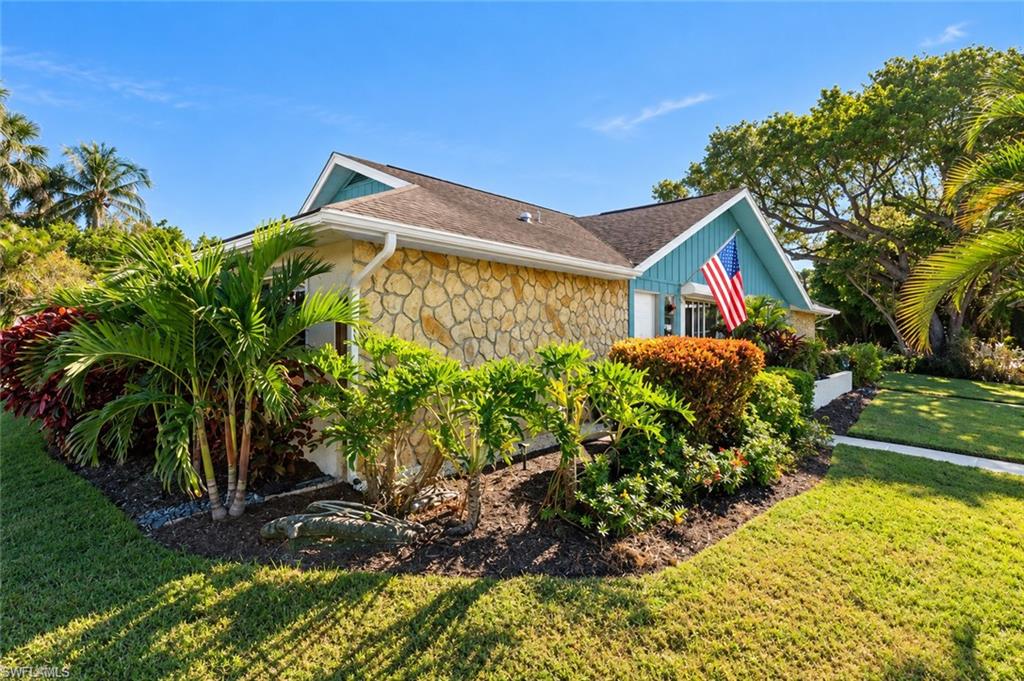 851 Palm View Dr Property Photo 6