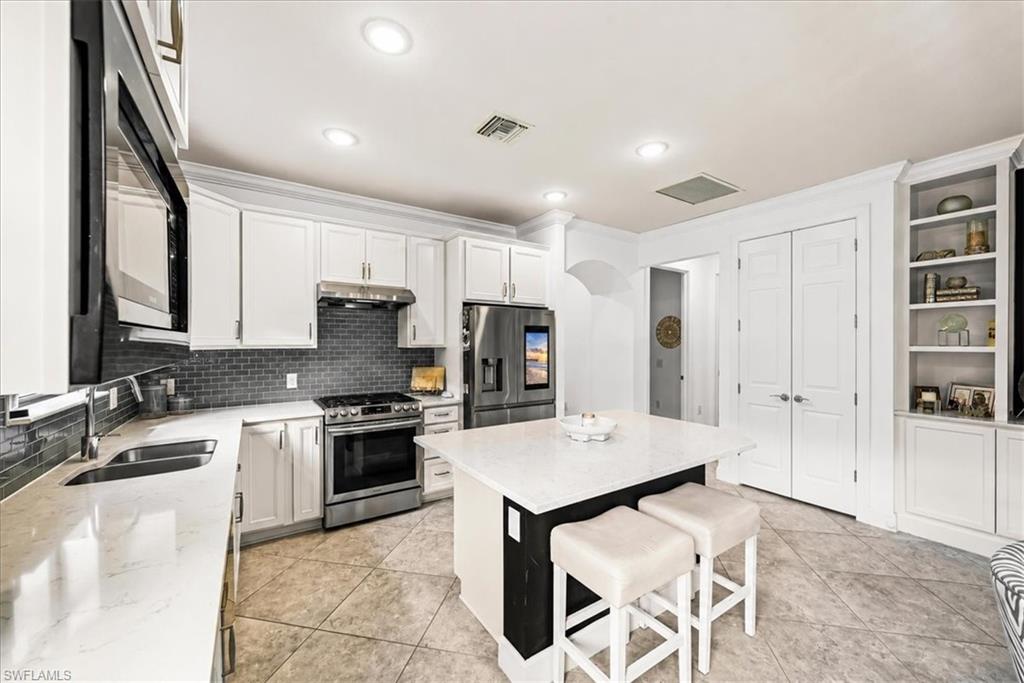 7670 Jacaranda Ln Property Photo 10