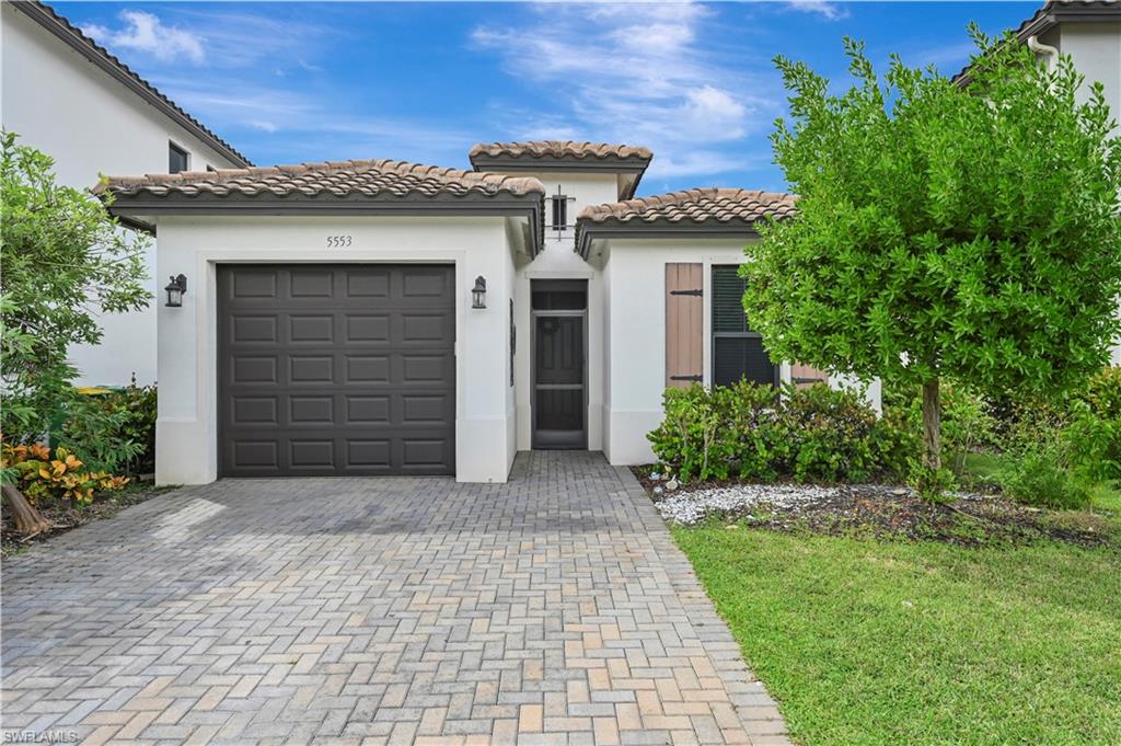5553 Aquila AVE Property Photo 1