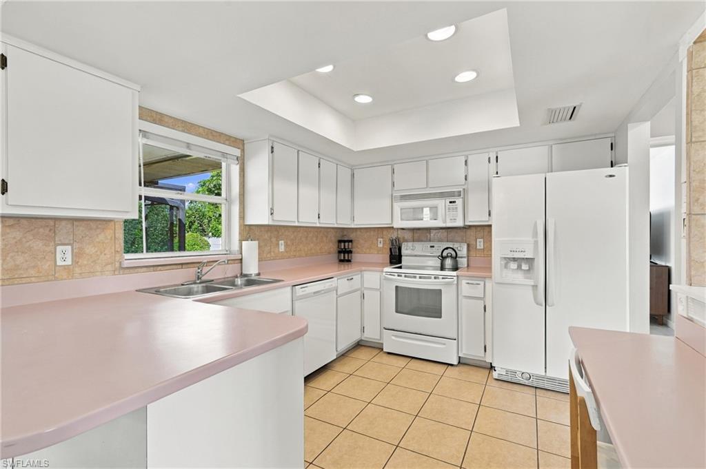 3224 1st Ct Property Photo 17