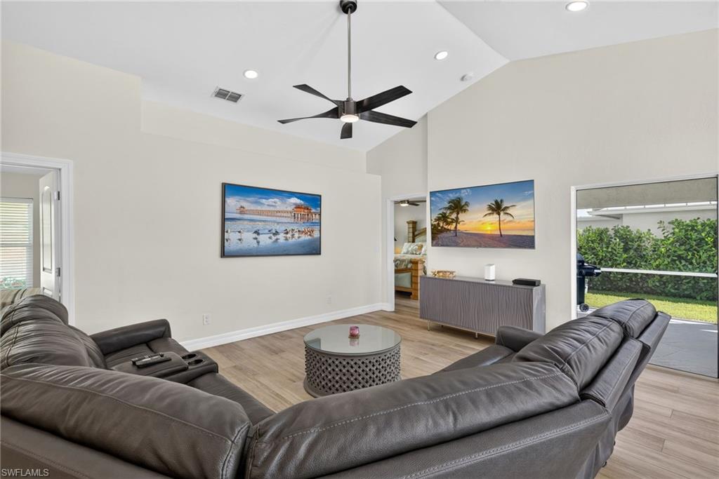 11055 Longshore Way W Property Photo 5