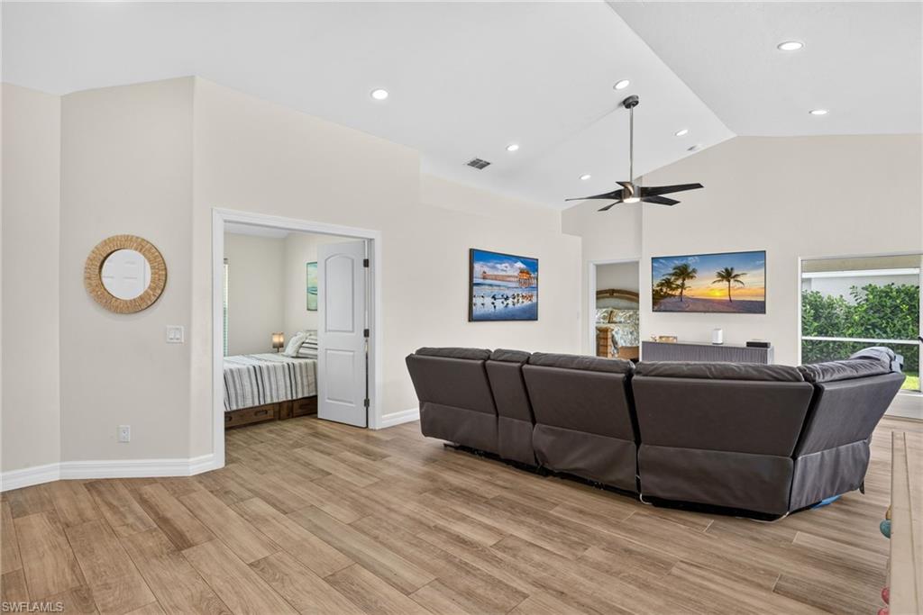 11055 Longshore Way W Property Photo 7