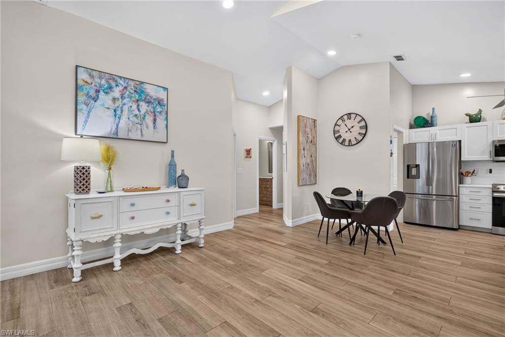 11055 Longshore Way W Property Photo 9