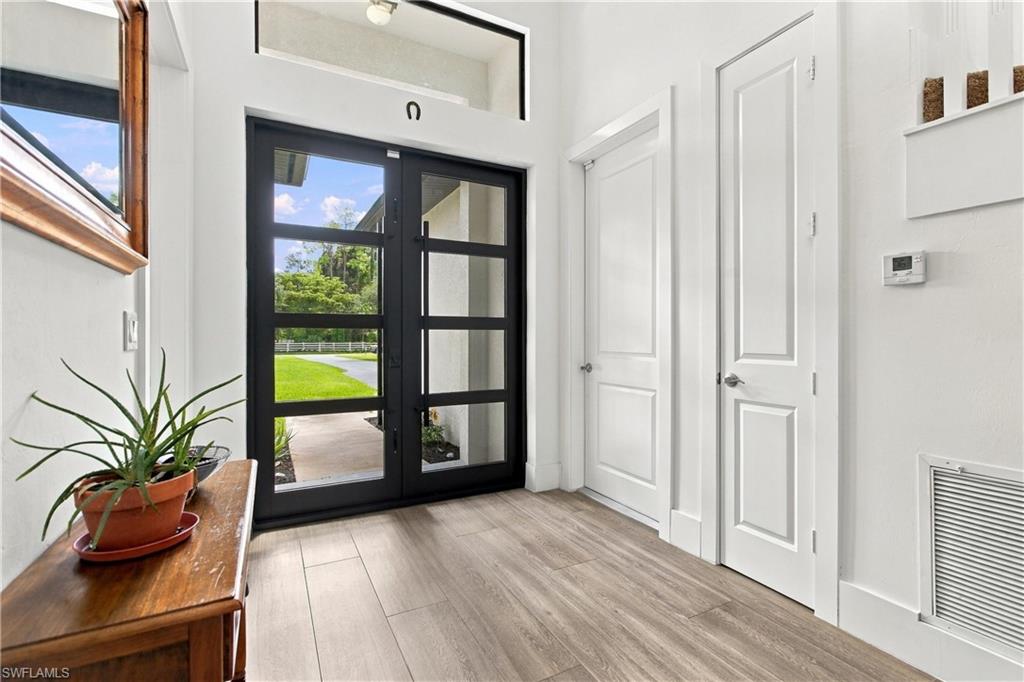 4875 Teak Wood Dr Property Photo 4