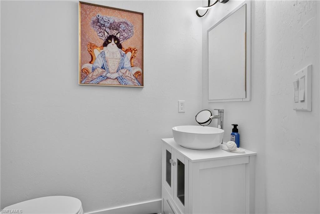 24200 Golden Eagle Ln Property Photo 23