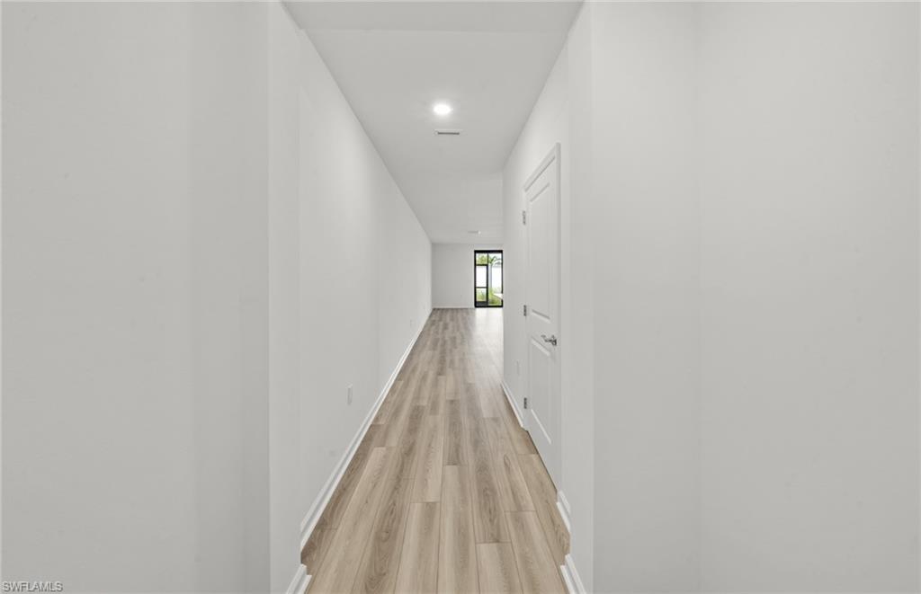 27812 Solis Grande Dr Property Photo 8
