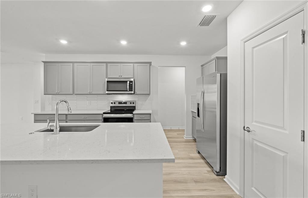 27812 Solis Grande Dr Property Photo 16