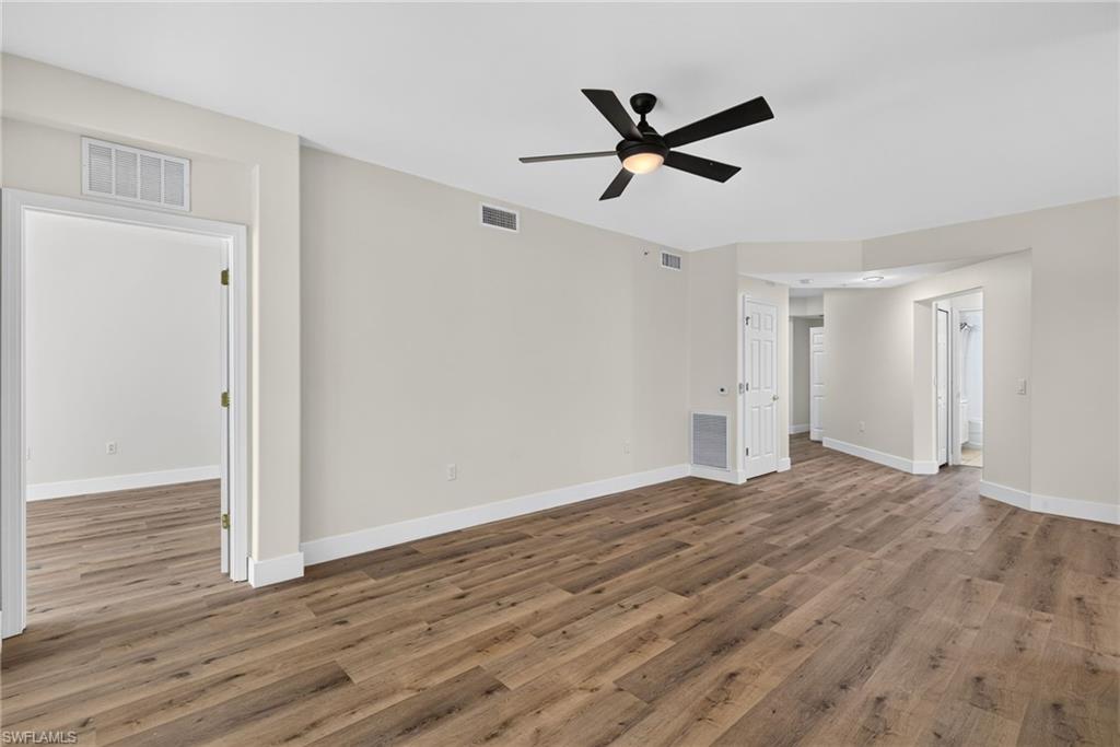 1295 Henley St 1207 Property Photo 4