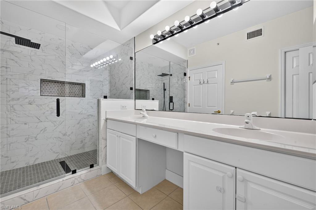 1295 Henley St 1207 Property Photo 7