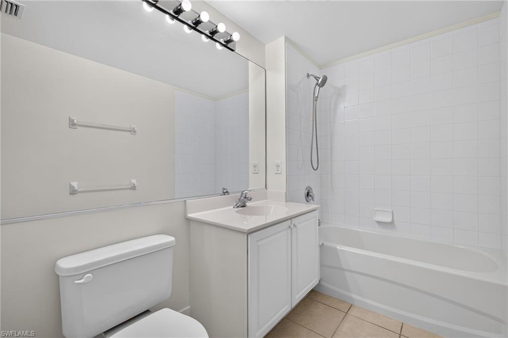 1295 Henley St 1207 Property Photo 13