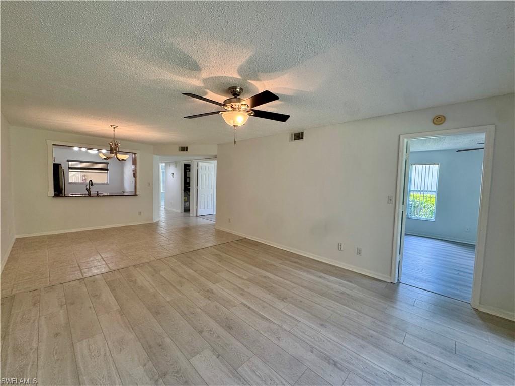 661 Squire Cir 101 Property Photo 10