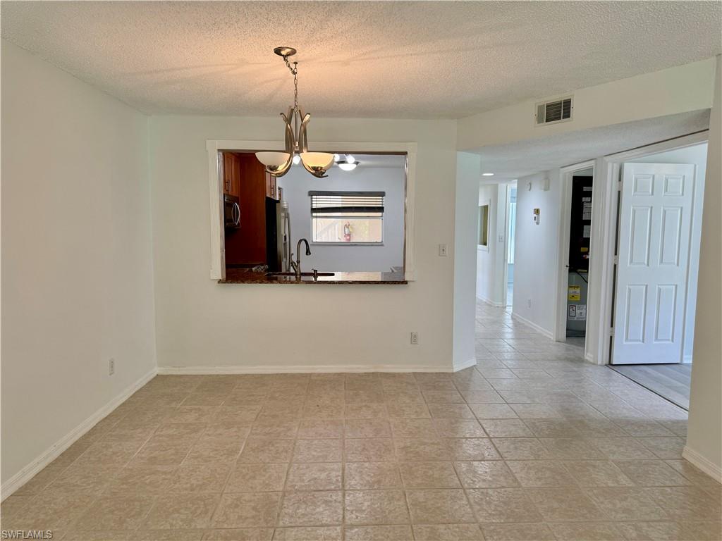 661 Squire Cir 101 Property Photo 16