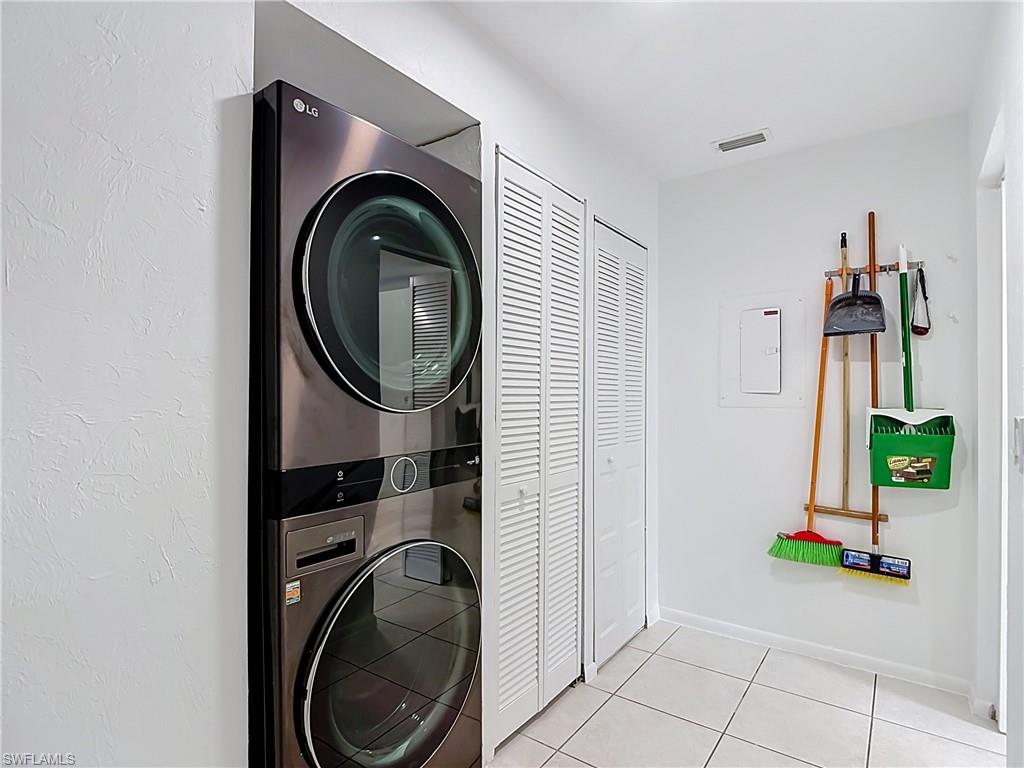 4079 Northlight Dr 2 Property Photo 32