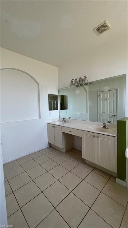 7385 Bristol Cir Property Photo 24