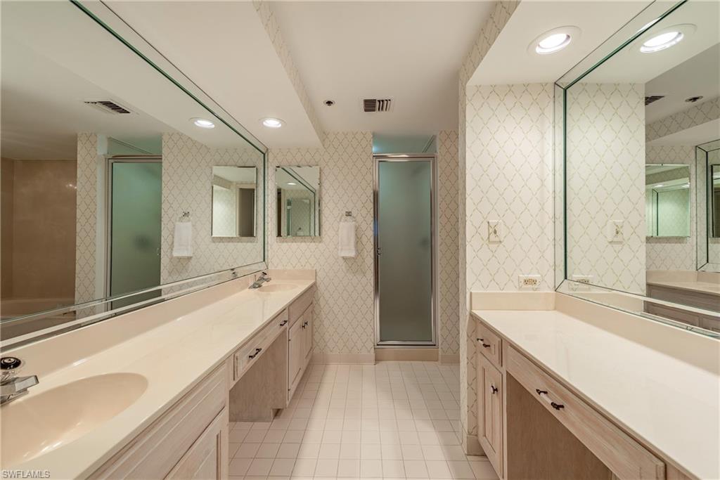 3377 Gulf Shore Blvd N 6c Property Photo 20