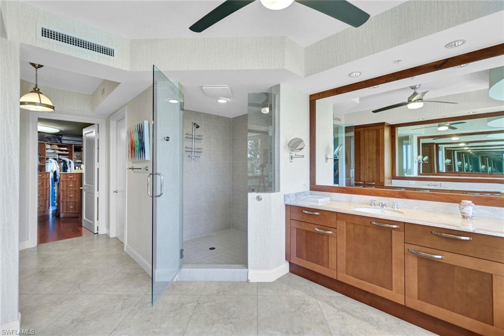 13675 Vanderbilt Dr 510 Property Photo 18