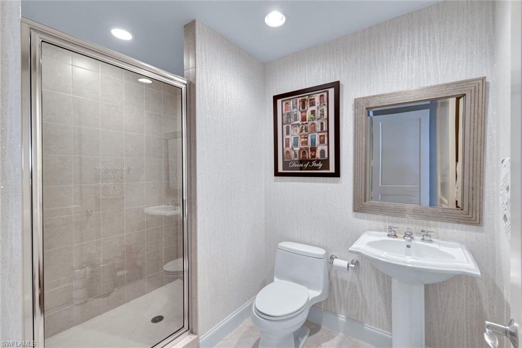 13675 Vanderbilt Dr 510 Property Photo 25