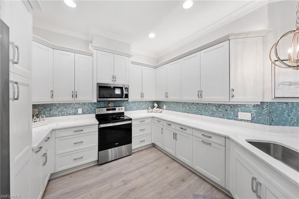 8785 Yucatan Ct Property Photo 4