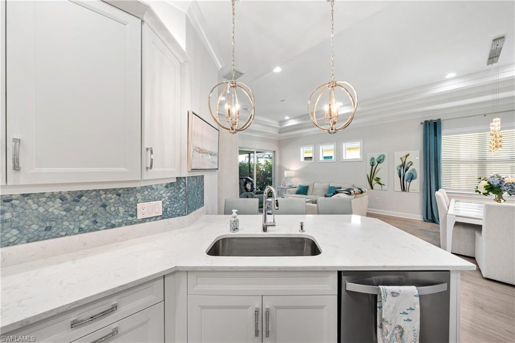 8785 Yucatan Ct Property Photo 9
