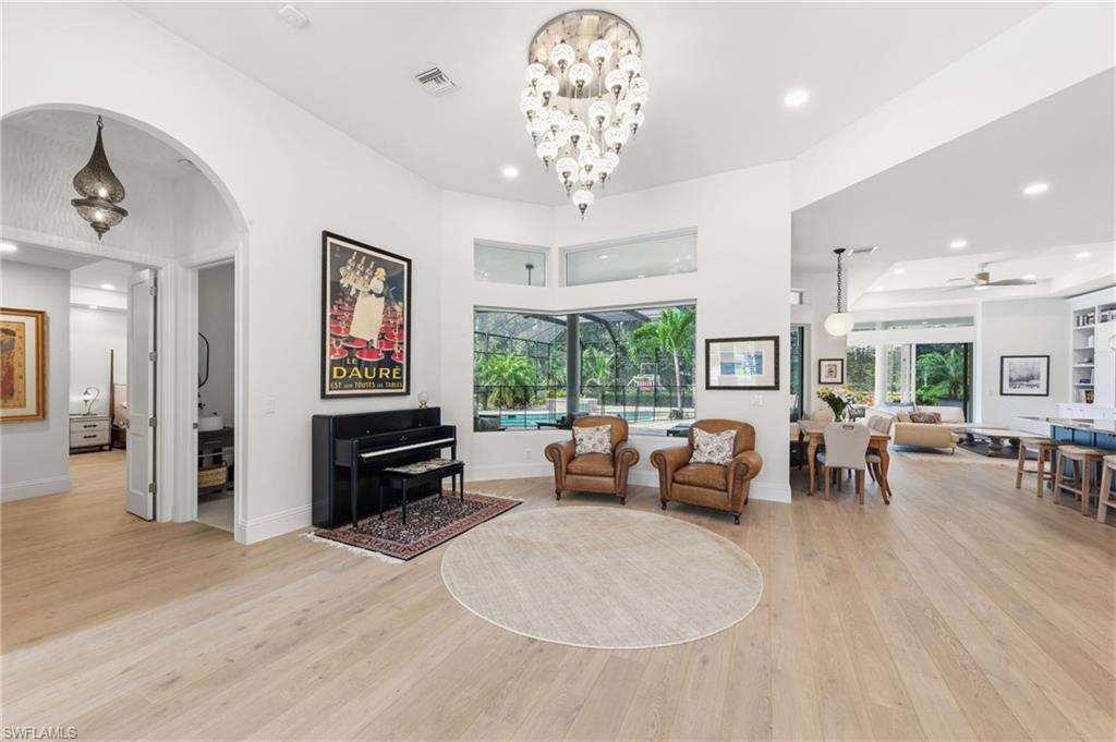 9235 The Ln Property Photo 7