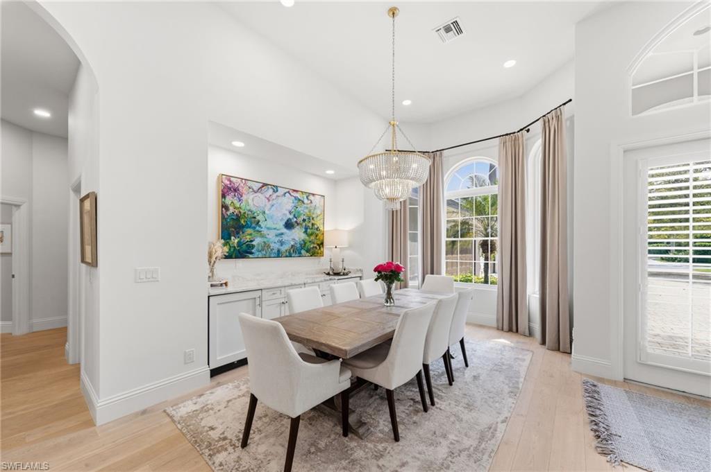 9235 The Ln Property Photo 11