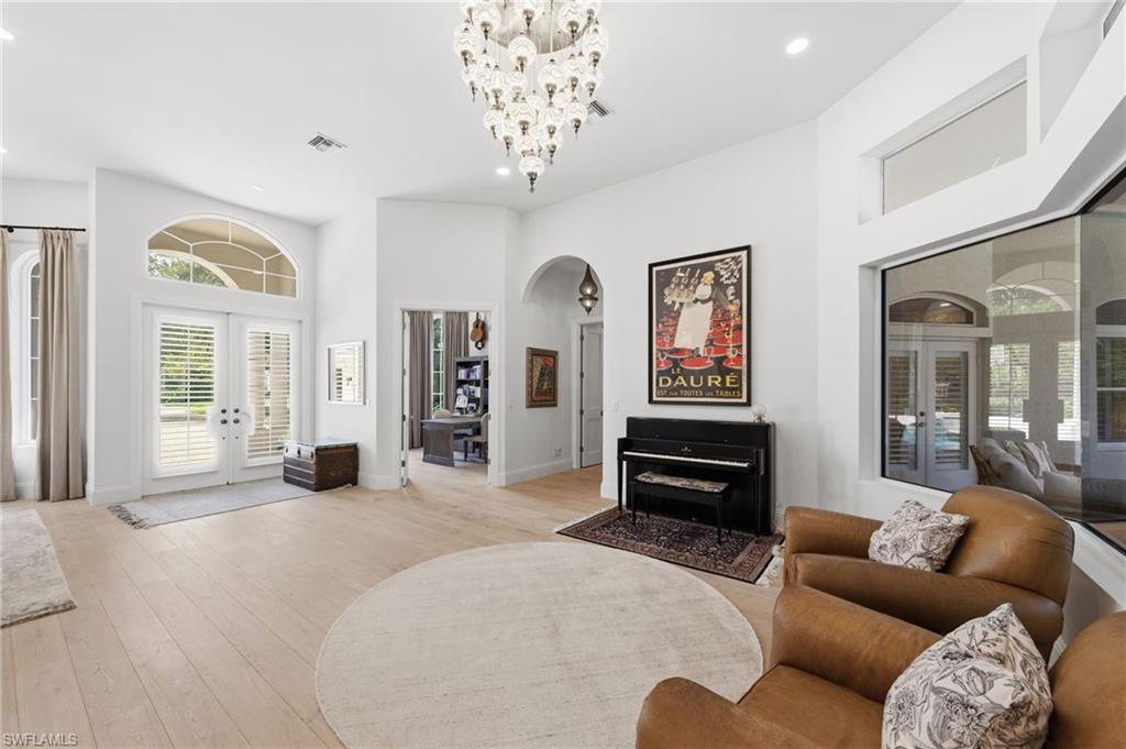 9235 The Ln Property Photo 12