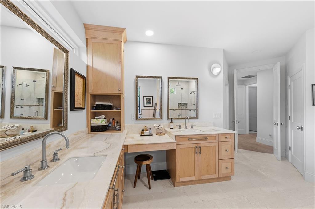 9235 The Ln Property Photo 18