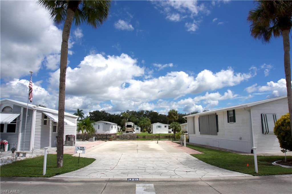325 Imperial Wilderness Blvd Property Photo 14