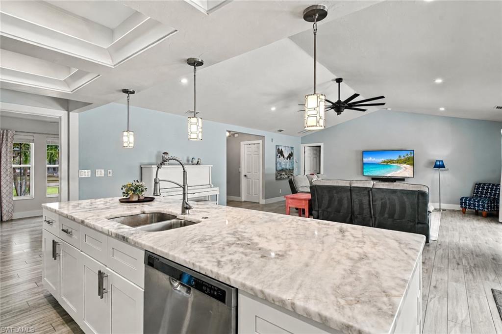 1310 19th Ln Property Photo 12