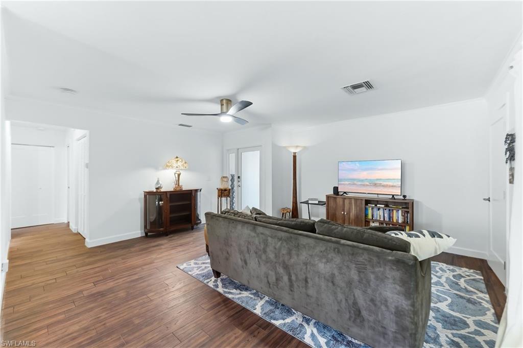 220 Lanchester Ct 32 Property Photo 8
