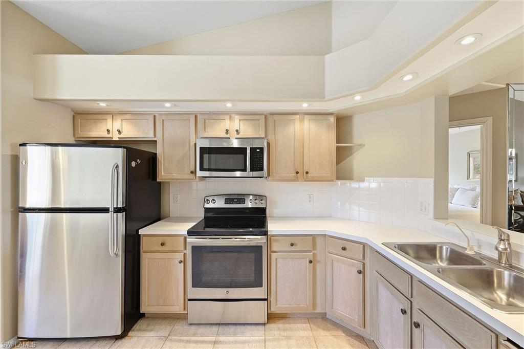 28072 Cavendish Ct 2207 Property Photo 11