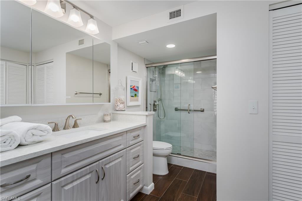 260 Seaview Ct 1108 Property Photo 21