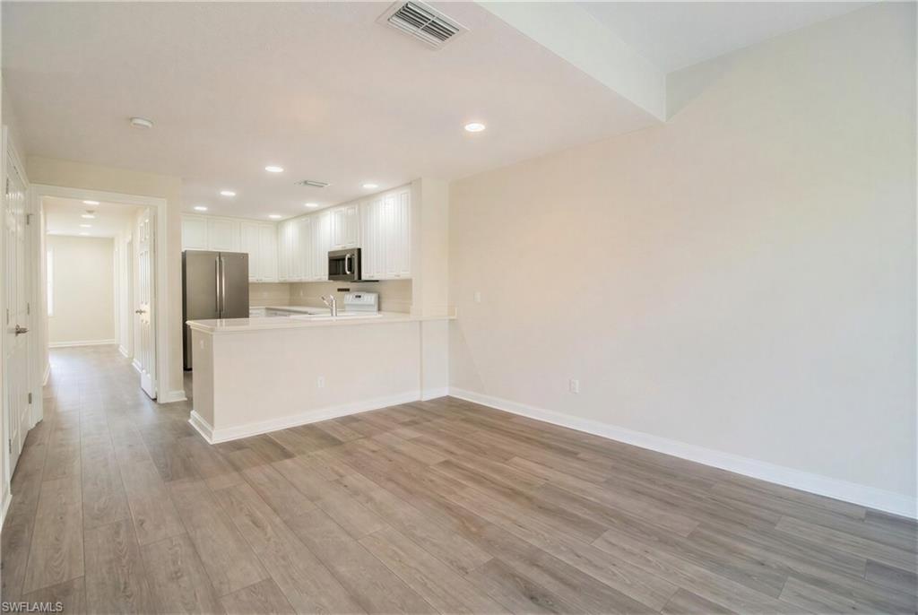 8095 Sorrento Ln Property Photo 9